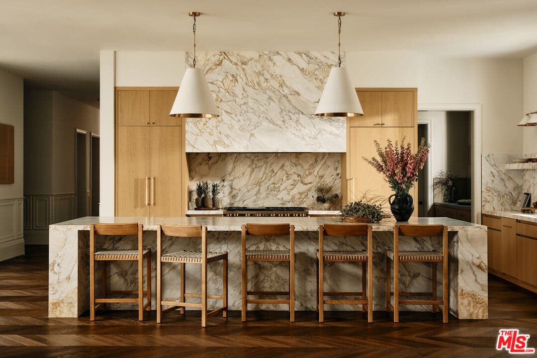 73 Beverly Park Ln photo 8